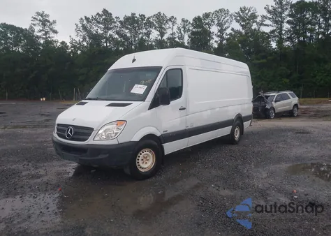 2011 Mercedes-Benz Sprinter 2500 High Roof из США, поврежденный, VIN WD3PE8CB8B5589620